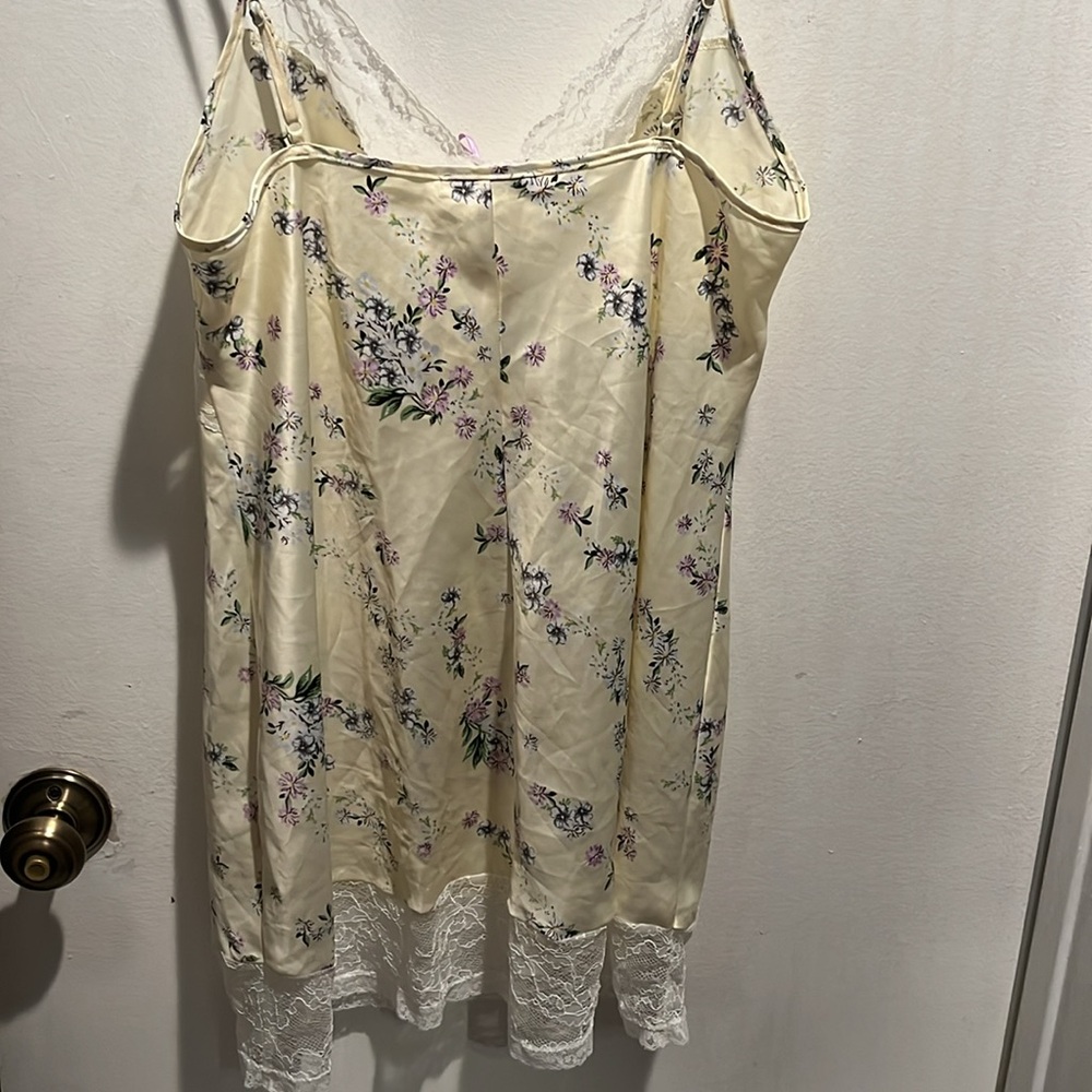Linea donatella flowered nightie - Picture 4 of 4